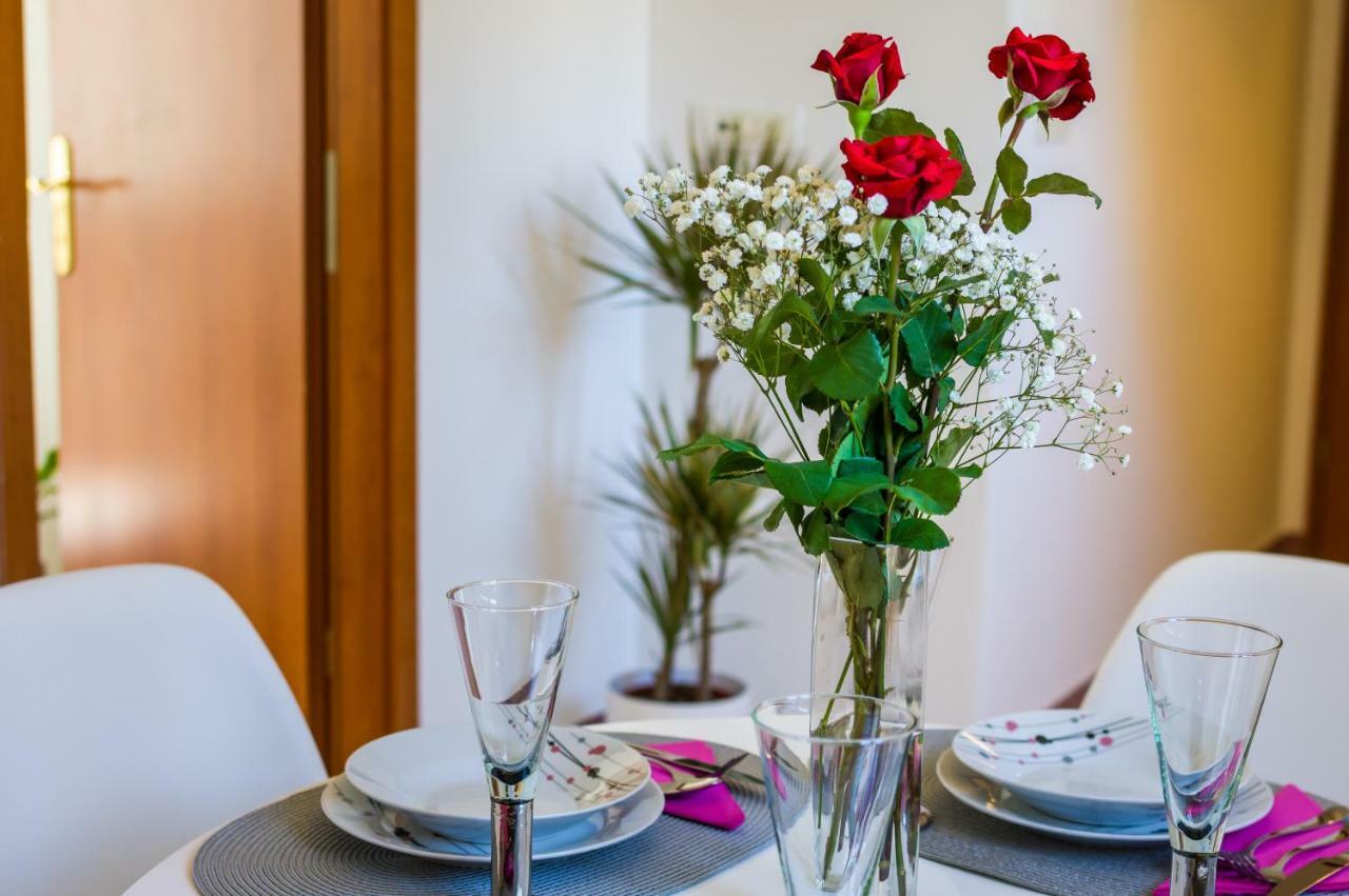 Apartman Lara Zara Esterno foto
