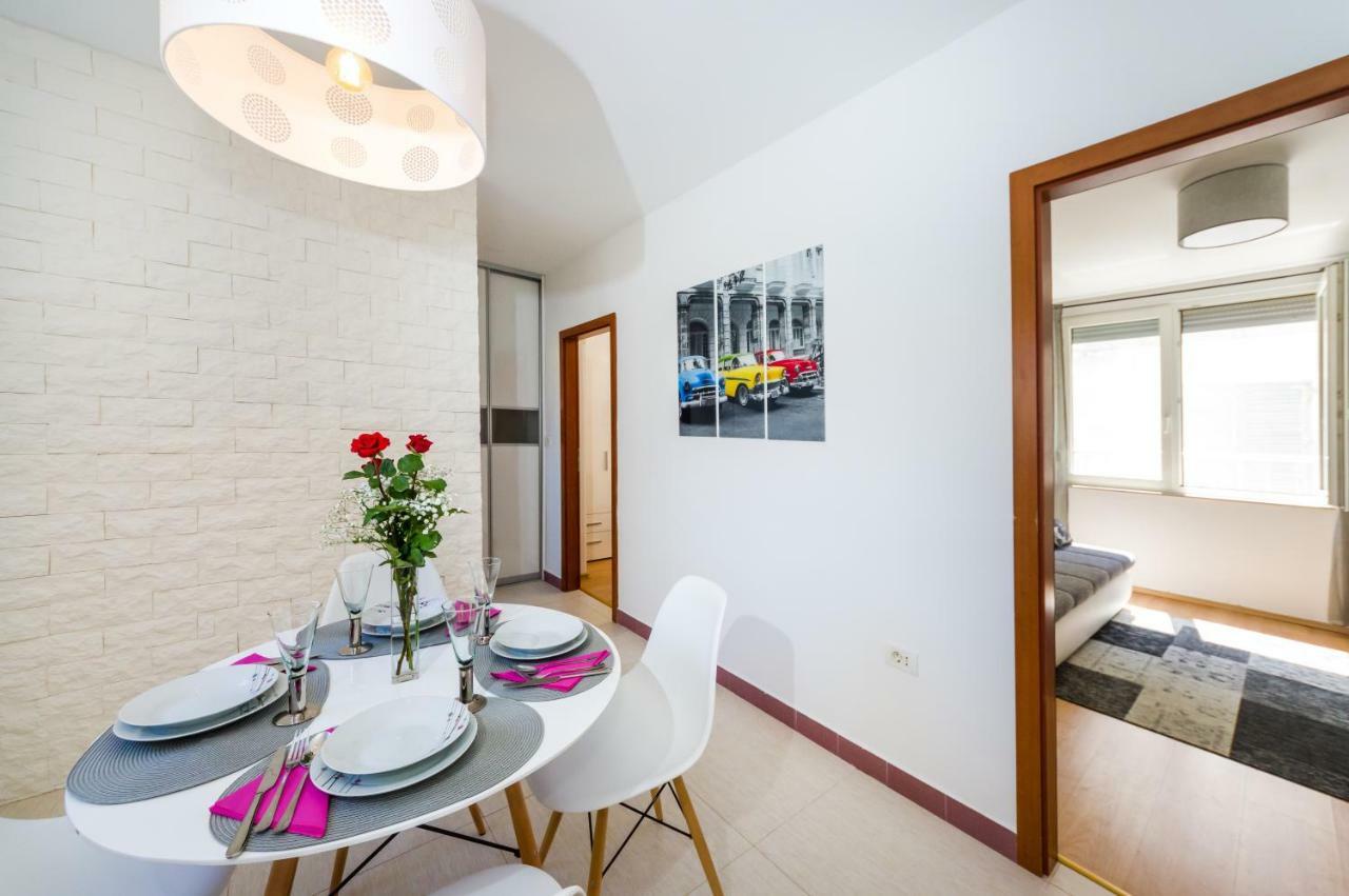 Apartman Lara Zara Esterno foto
