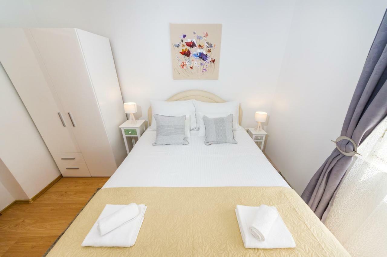 Apartman Lara Zara Esterno foto